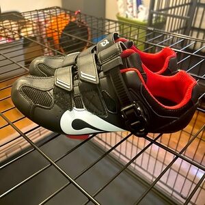 Women’s Peleton Shoes (40)